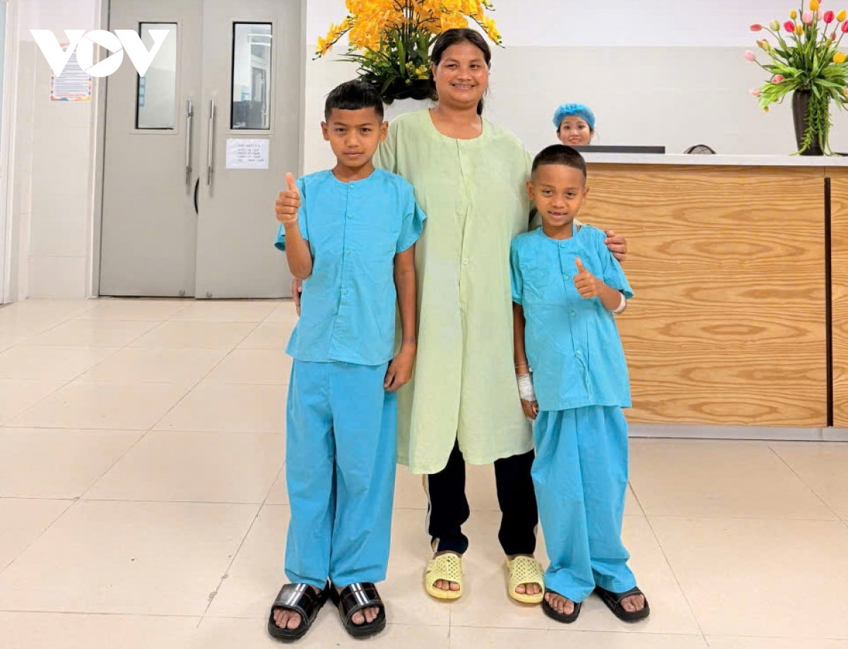 2 benh nhan nghi ngo doc thuc pham do doc to botulinum da duoc xuat vien hinh anh 3