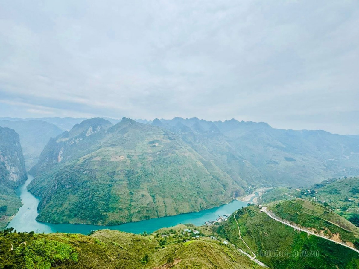 hà giang tuyên quang lọt top 51 điểm đến đẹp nhất thế giới năm 2026 hình ảnh 2 ha giang tuyen quang lot top 51 diem den dep nhat the gioi nam 2026 hinh anh 2