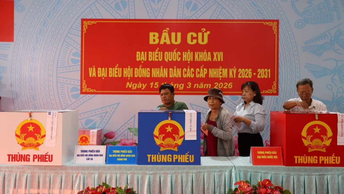 bầu chủ tịch ubnd tp.hcm tại kỳ họp ngày 30 3 hình ảnh 2 bau chu tich ubnd tp.hcm tai ky hop ngay 30 3 hinh anh 2
