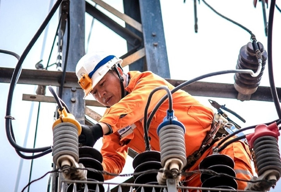 Tiêu thụ điện dự báo sẽ tăng mạnh trong cảo điểm nắng nóng 2026. (Ảnh minh họa: EVN)