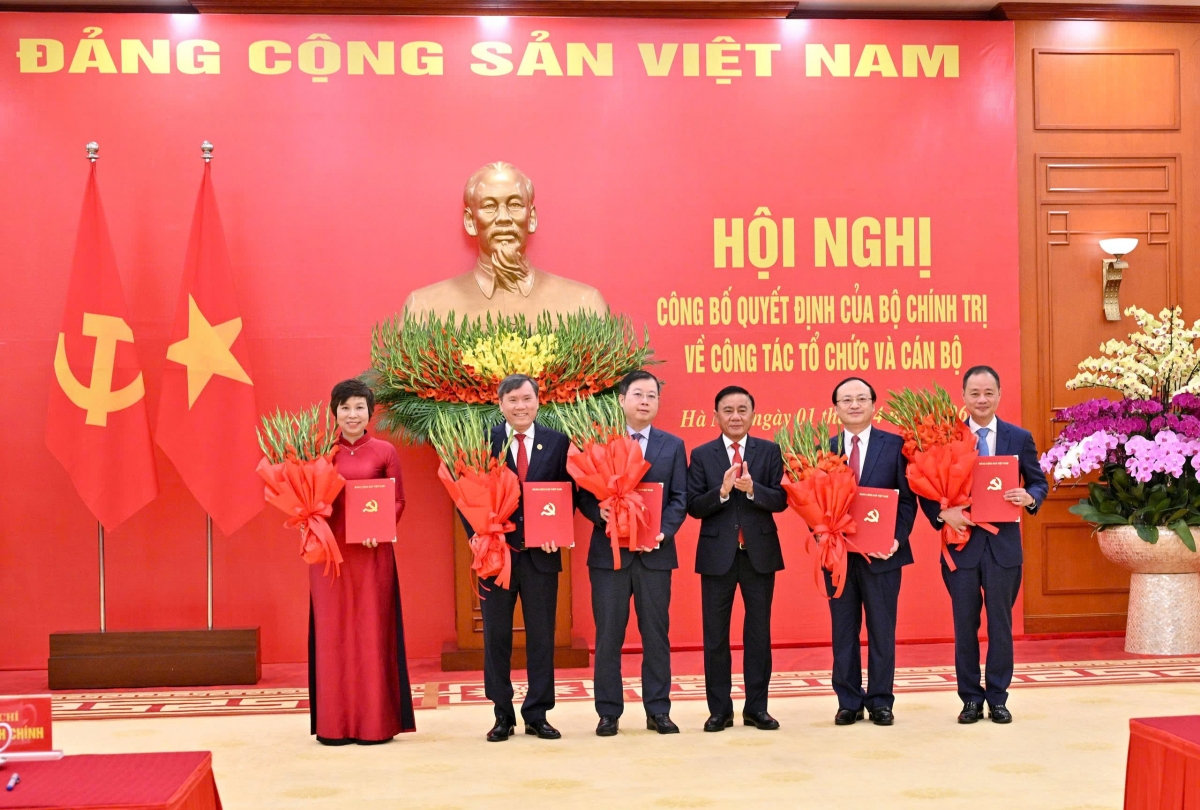 tổng giám đốc vov Đỗ tiến sỹ kiêm giữ chức phó trưởng ban tuyên giáo và dân vận trung ương hình ảnh 1 tong giam doc vov Do tien sy kiem giu chuc pho truong ban tuyen giao va dan van trung uong hinh anh 1