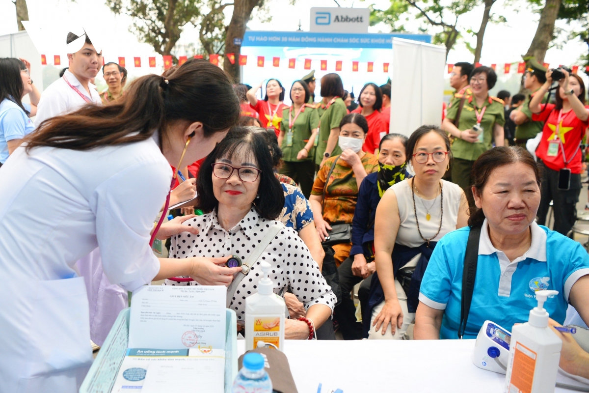 phát động ngày sức khoẻ toàn dân, lấy phòng bệnh làm trung tâm hình ảnh 3 phat dong ngay suc khoe toan dan, lay phong benh lam trung tam hinh anh 3