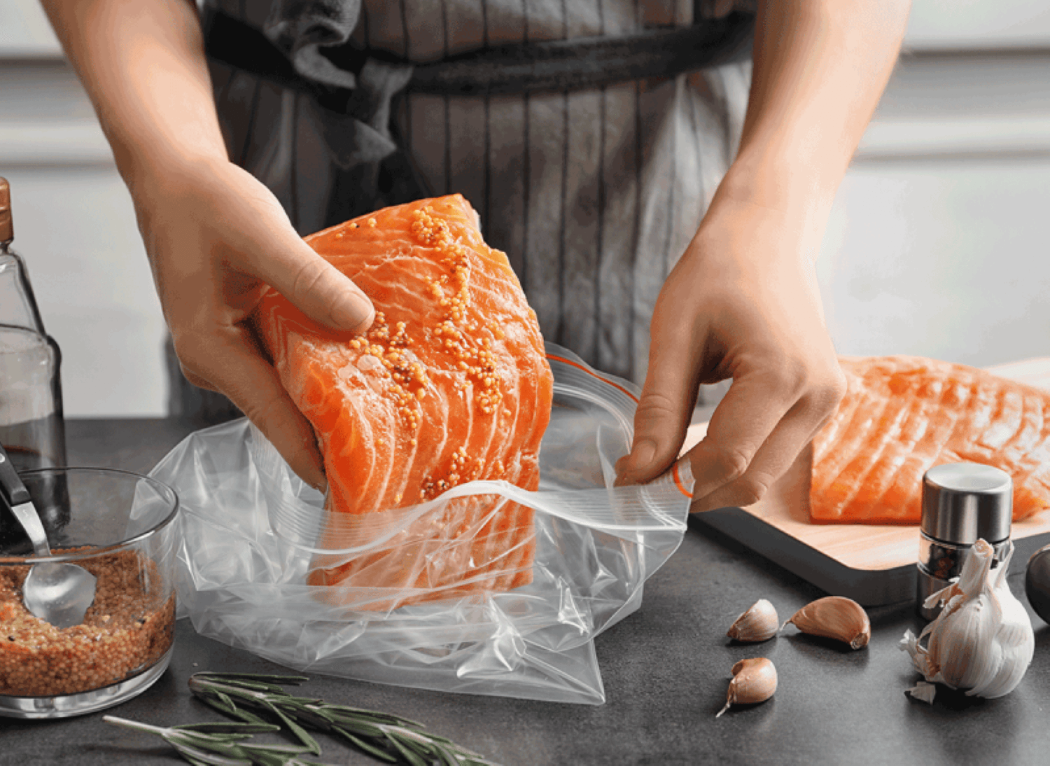 Bữa sáng giàu protein giúp kiểm soát cân nặng và duy trì cơ bắp (Ảnh: Shutterstock)