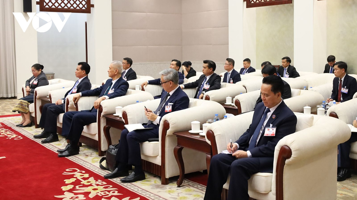 thường trực ban bí thư trần cẩm tú hội kiến tổng bí thư, chủ tịch nước lào thongloun sisoulith hình ảnh 1 thuong truc ban bi thu tran cam tu hoi kien tong bi thu, chu tich nuoc lao thongloun sisoulith hinh anh 1
