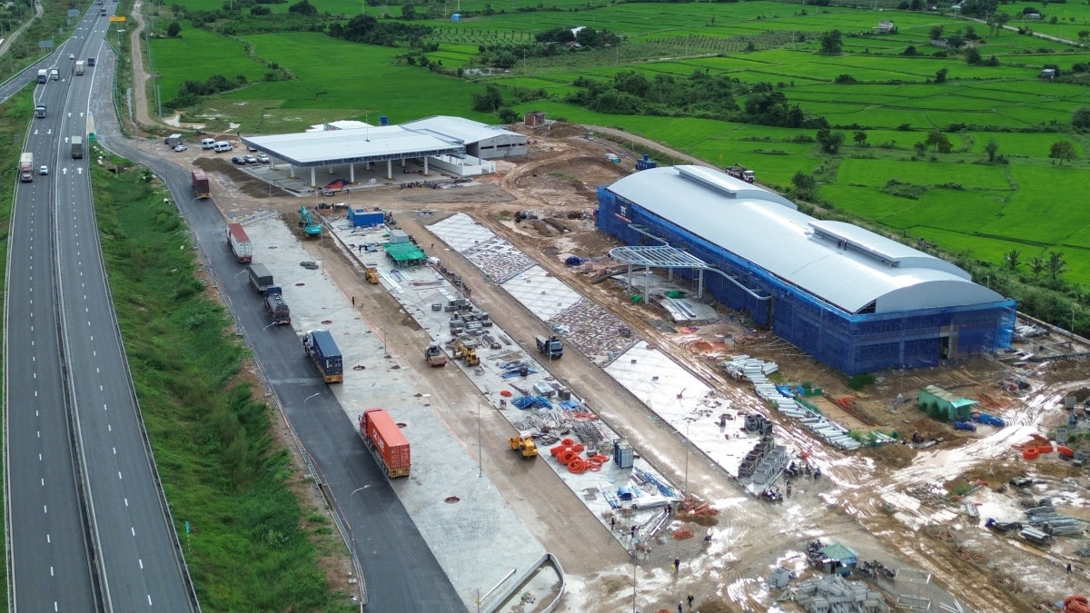 cục Đường bộ ra tối hậu thư với trạm dừng nghỉ cao tốc chậm tiến độ hình ảnh 2 cuc Duong bo ra toi hau thu voi tram dung nghi cao toc cham tien do hinh anh 2