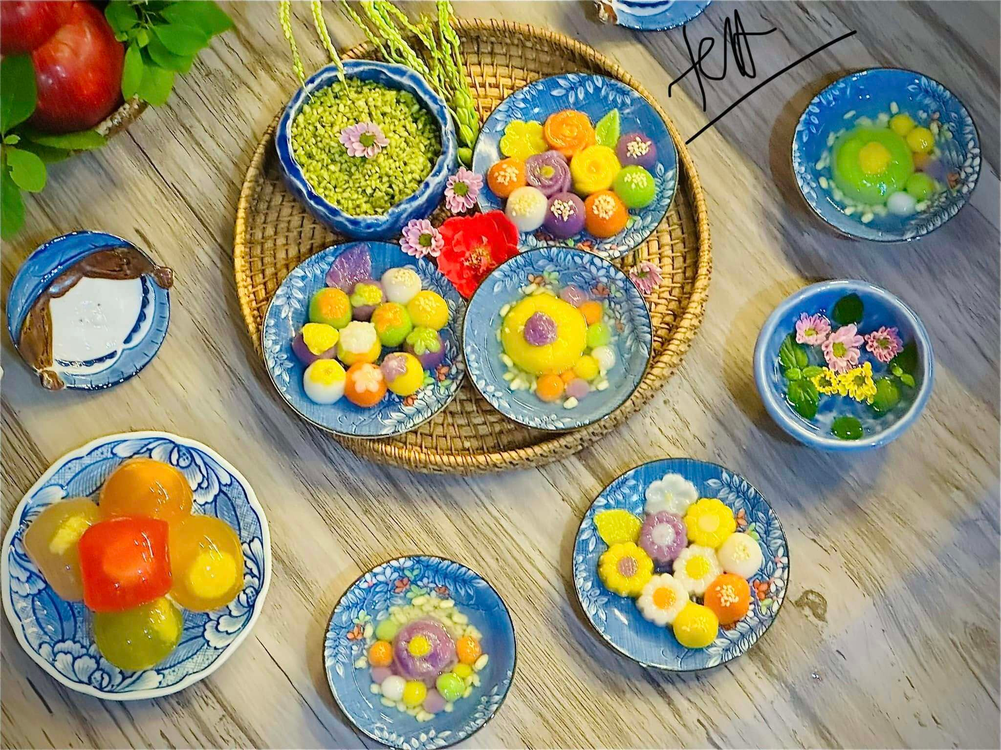 Bánh trôi sau khi luộc xong được bày biện đẹp mắt lên đĩa. (Ảnh: Hồng Anh Phạm)