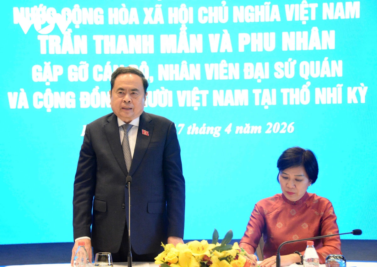 chủ tịch quốc hội trần thanh mẫn gặp cộng đồng người việt nam tại thổ nhĩ kỳ hình ảnh 7 chu tich quoc hoi tran thanh man gap cong dong nguoi viet nam tai tho nhi ky hinh anh 7