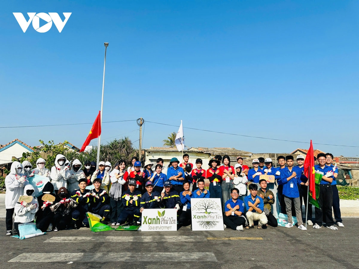 Đắk lắk làm sạch bãi biển hưởng ứng earth day việt nam 2026 hình ảnh 1 Dak lak lam sach bai bien huong ung earth day viet nam 2026 hinh anh 1