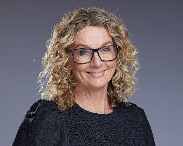 justine-kelly(2).jpg