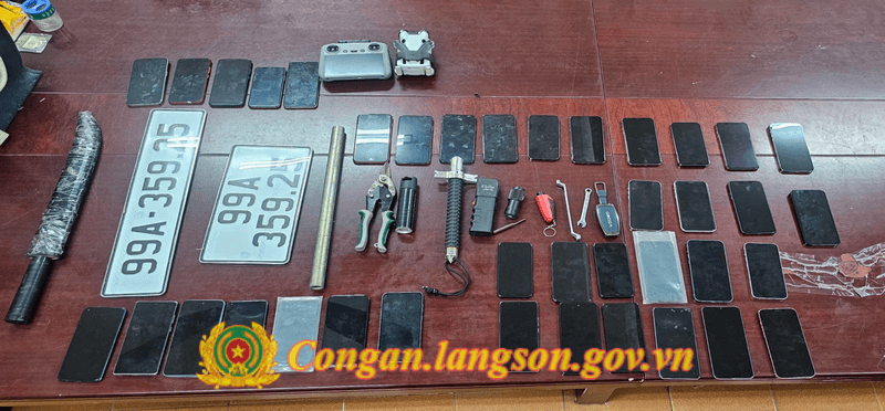 Tang vật Công an Lạng Sơn thu giữ. (Ảnh: Công an Lạng Sơn)