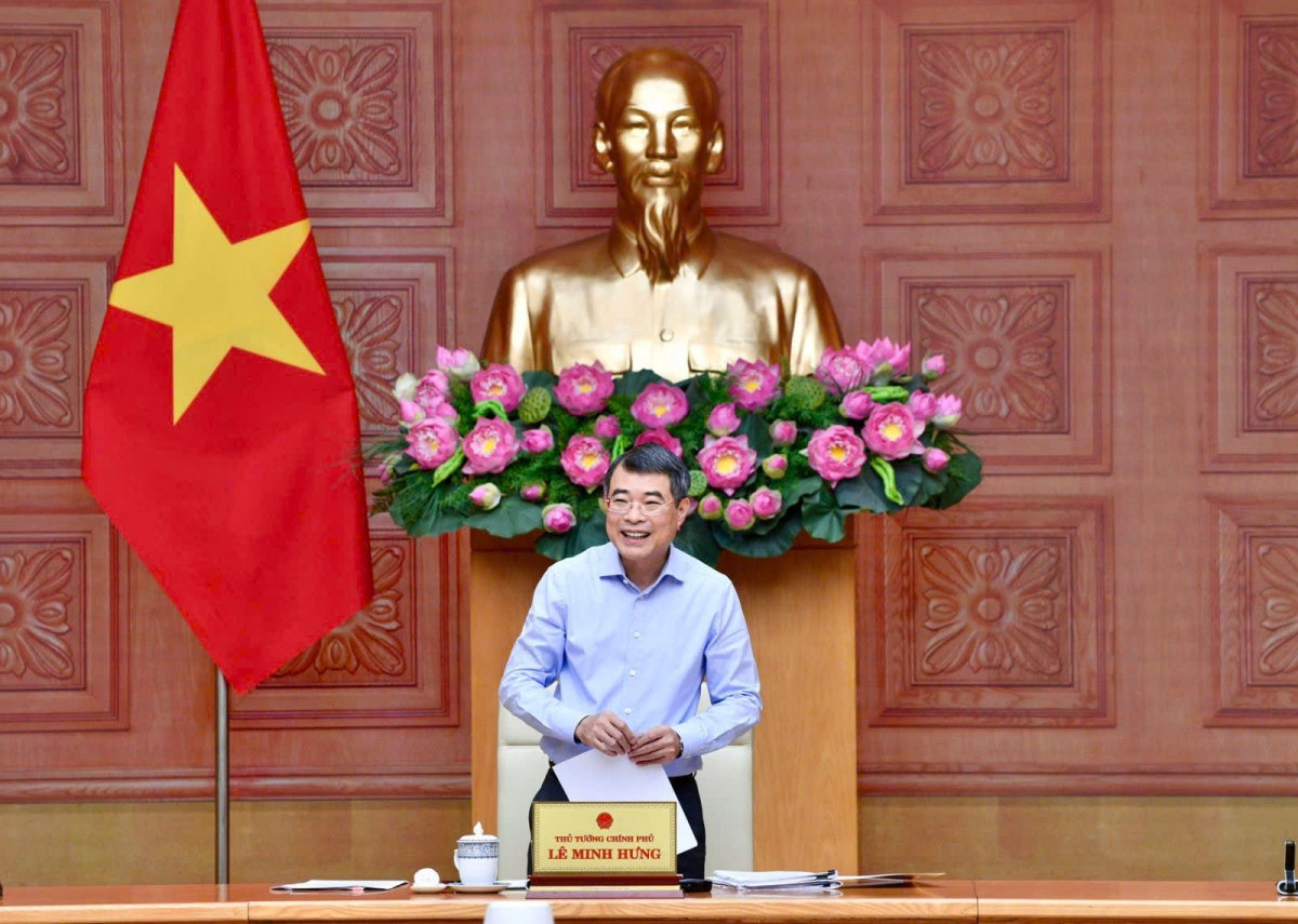 thủ tướng bộ gd Đt hoàn thiện nghị định về việc miễn phí sách giáo khoa phổ thông hình ảnh 1 thu tuong bo gd Dt hoan thien nghi dinh ve viec mien phi sach giao khoa pho thong hinh anh 1