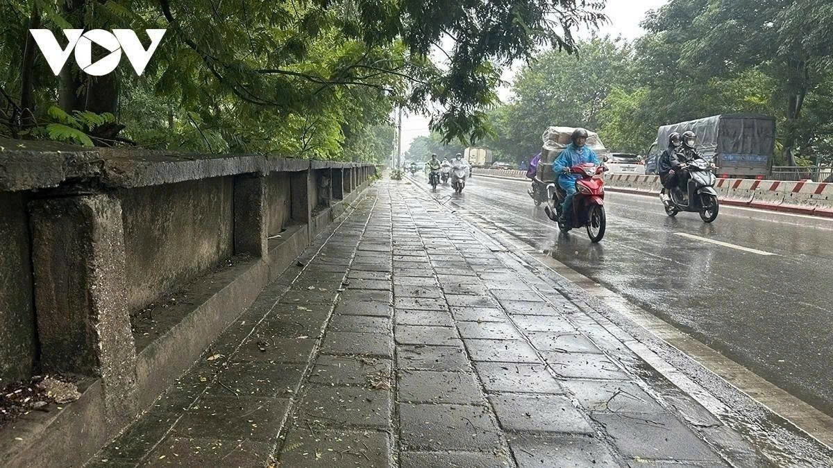 thoi tiet ngay 29 4 ha noi va bac bo mua dong, cuc bo co noi mua to hinh anh 1