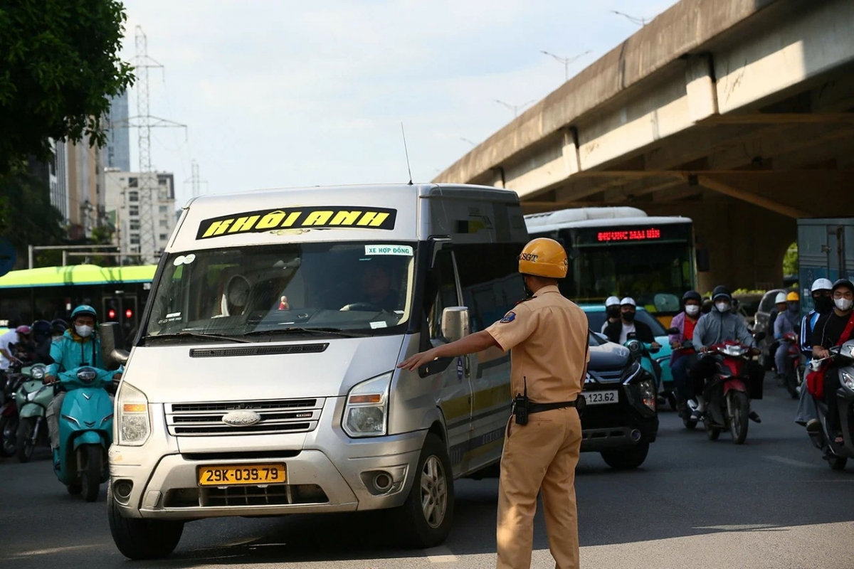 csgt hà nội ứng trực 100 quân số, không để ùn tắc kéo dài tại các cửa ngõ hình ảnh 1 csgt ha noi ung truc 100 quan so, khong de un tac keo dai tai cac cua ngo hinh anh 1