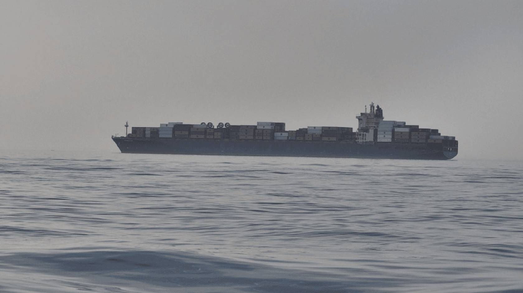 Lực lượng Vệ binh Cách mạng Hồi giáo (IRGC) bắt giữ tàu Epaminondas tại eo biển Hormuz. (Ảnh: Reuters)