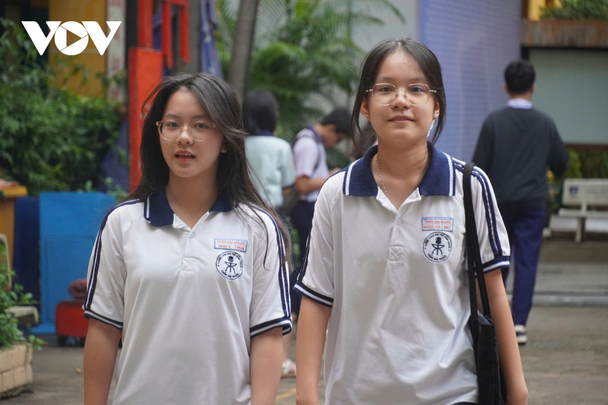tỷ lệ chọi vào lớp 10 ở tp.hcm cao nhất 1 2,84 hình ảnh 1 ty le choi vao lop 10 o tp.hcm cao nhat 1 2,84 hinh anh 1