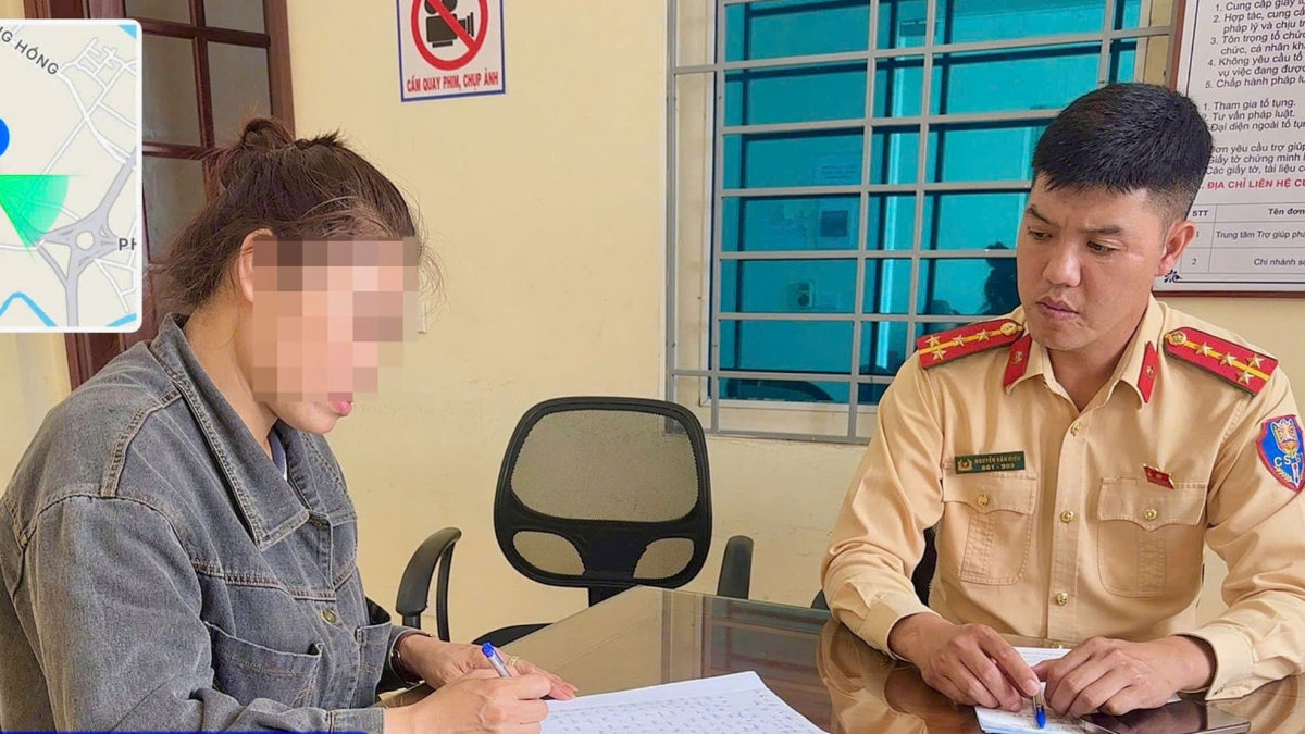 csgt hà nội xử phạt với nữ tài xế để trẻ nhỏ cầm vô lăng khi xe đang di chuyển hình ảnh 1 csgt ha noi xu phat voi nu tai xe de tre nho cam vo lang khi xe dang di chuyen hinh anh 1