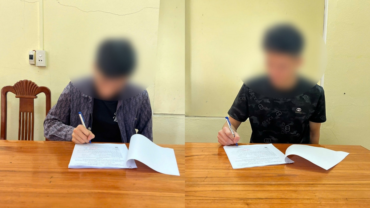 khởi tố 2 thanh niên ném đá làm vỡ kính ô tô, gây rối trật tự công cộng hình ảnh 1 khoi to 2 thanh nien nem da lam vo kinh o to, gay roi trat tu cong cong hinh anh 1