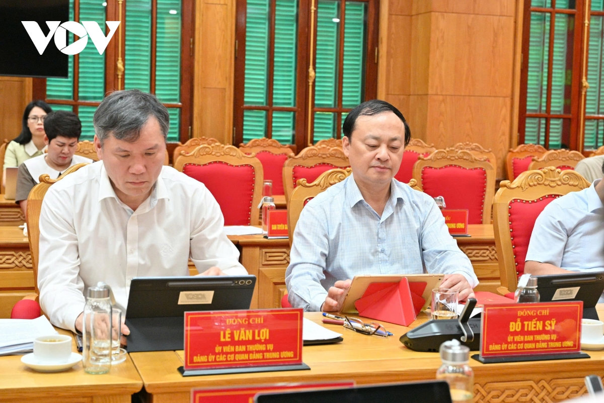 bao chi chu luc phai nang cao nang luc dinh huong thong tin tren khong gian mang hinh anh 2