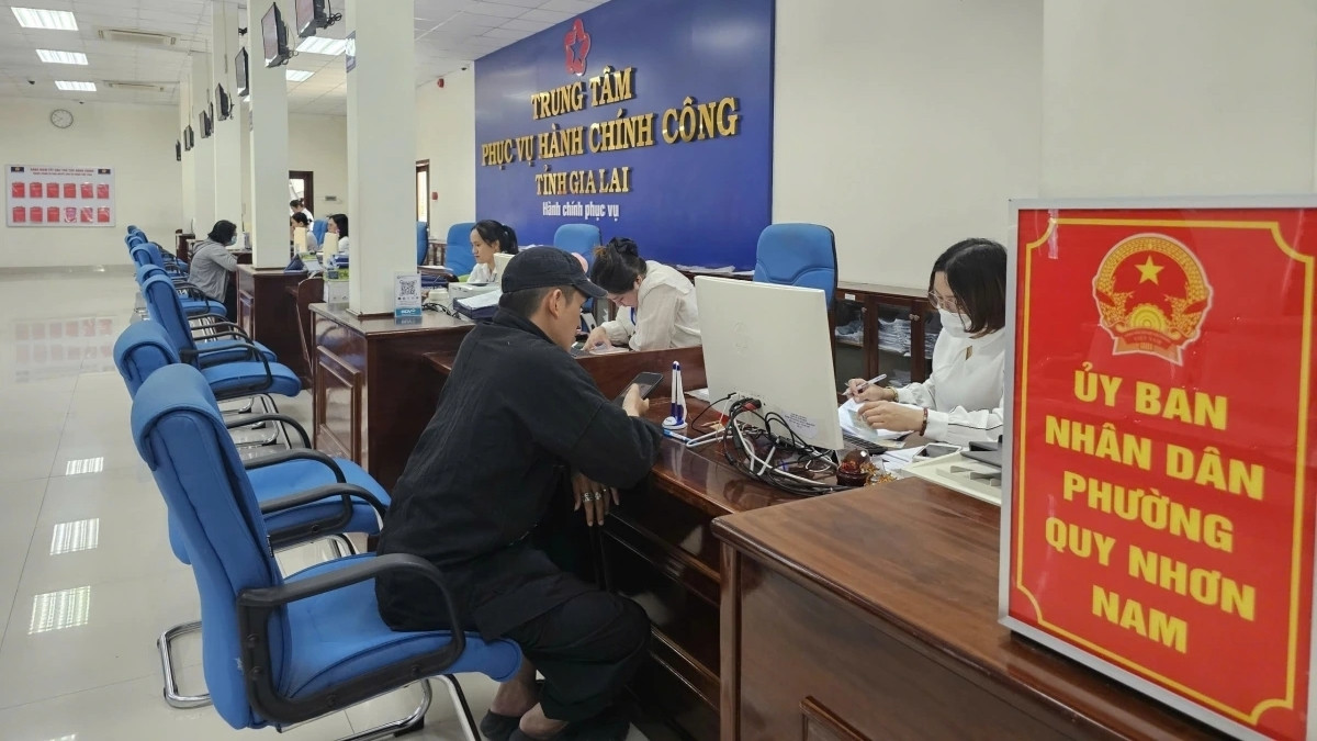 cán bộ yếu kém, thiếu trách nhiệm sẽ bị tinh giản biên chế hình ảnh 1 can bo yeu kem, thieu trach nhiem se bi tinh gian bien che hinh anh 1