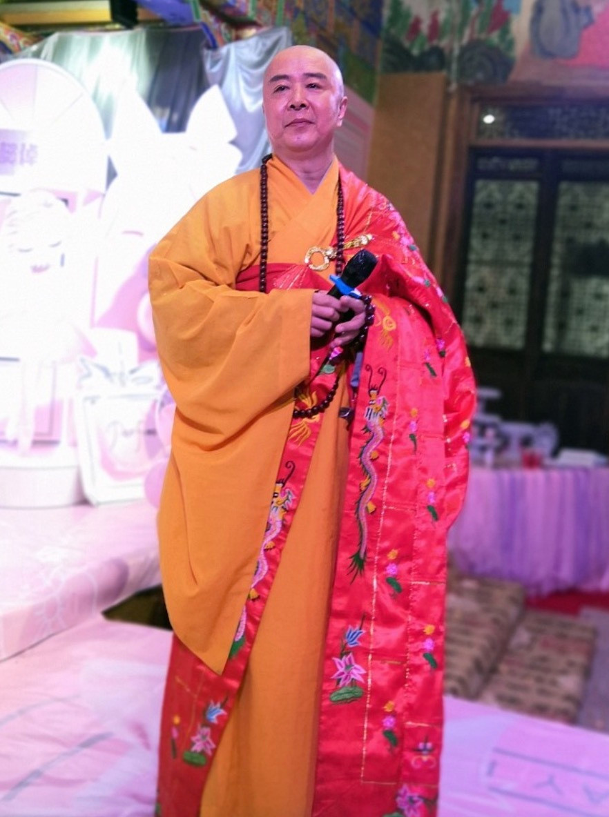 Từ Thiếu Hoa bị nhiều người nói là ''ăn mày quá khứ'' khi thường xuyên tái hiện hình ảnh Đường Tăng.