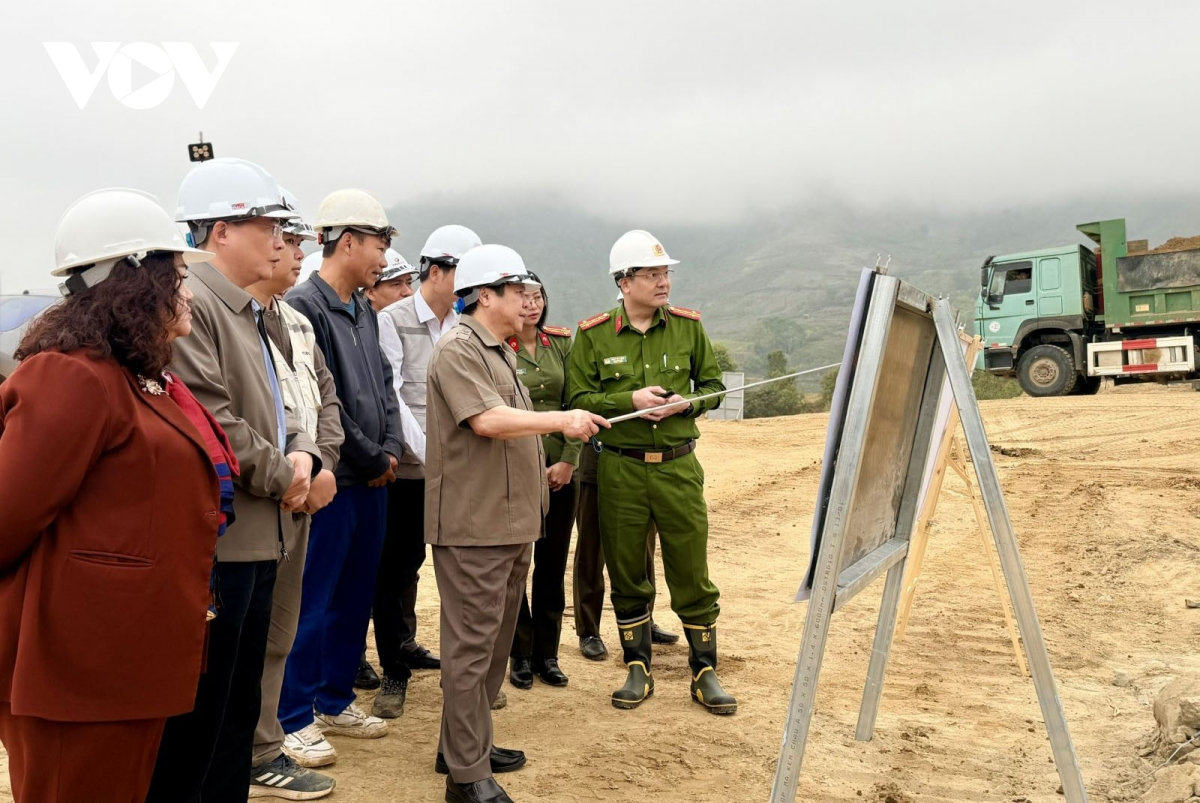 tăng tốc xây trường nội trú liên cấp nơi biên giới lai châu trước mùa mưa hình ảnh 2 tang toc xay truong noi tru lien cap noi bien gioi lai chau truoc mua mua hinh anh 2