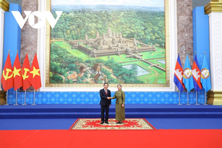 Đồng chí trịnh văn quyết thăm và làm việc tại campuchia hình ảnh 10 Dong chi trinh van quyet tham va lam viec tai campuchia hinh anh 10