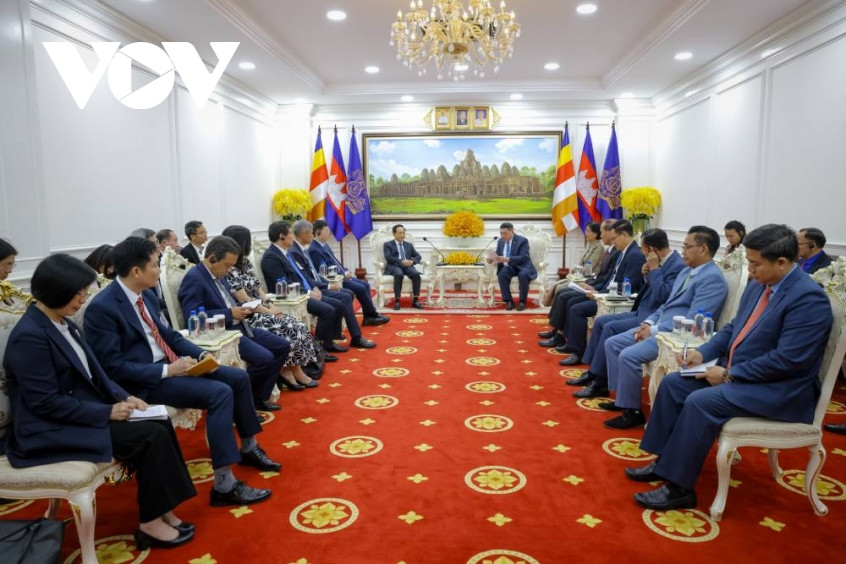 Đồng chí trịnh văn quyết thăm và làm việc tại campuchia hình ảnh 12 Dong chi trinh van quyet tham va lam viec tai campuchia hinh anh 12