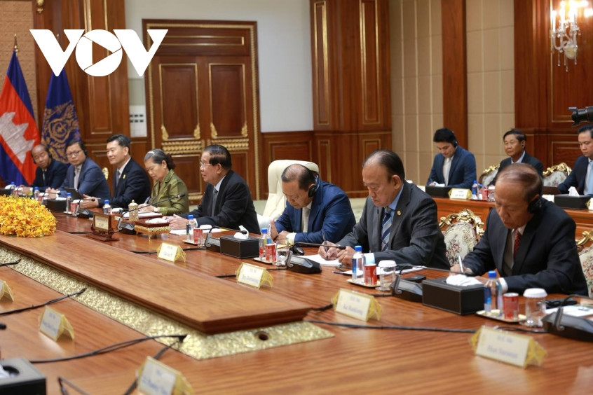 Đồng chí trịnh văn quyết thăm và làm việc tại campuchia hình ảnh 2 Dong chi trinh van quyet tham va lam viec tai campuchia hinh anh 2