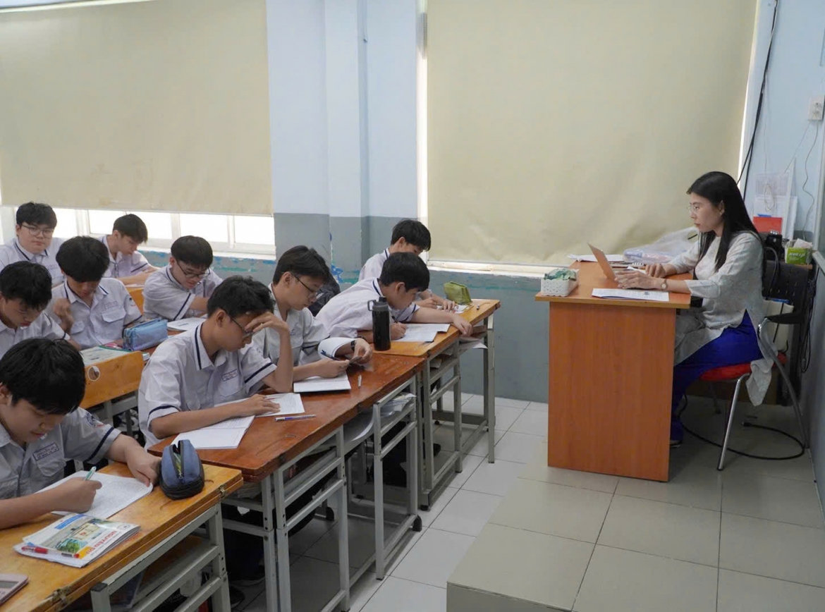 học sinh lớp 9 tại tp.hcm tăng tốc ôn thi vào 10 hình ảnh 2 hoc sinh lop 9 tai tp.hcm tang toc on thi vao 10 hinh anh 2