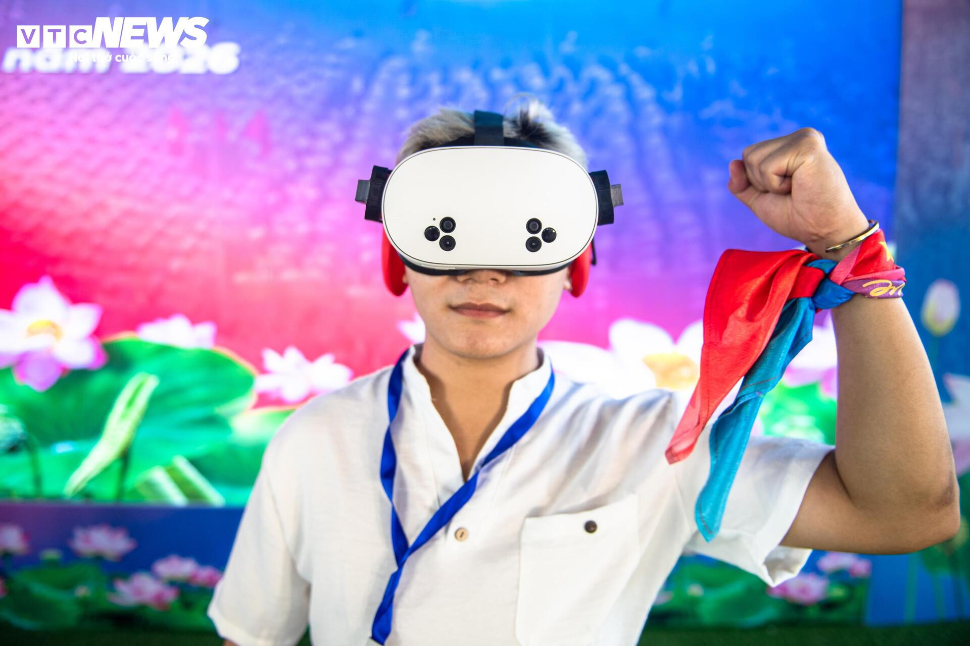 Những dòng lưu bút cảm xúc 'Trở về khoảnh khắc thiêng liêng' ở Nghệ An - 4