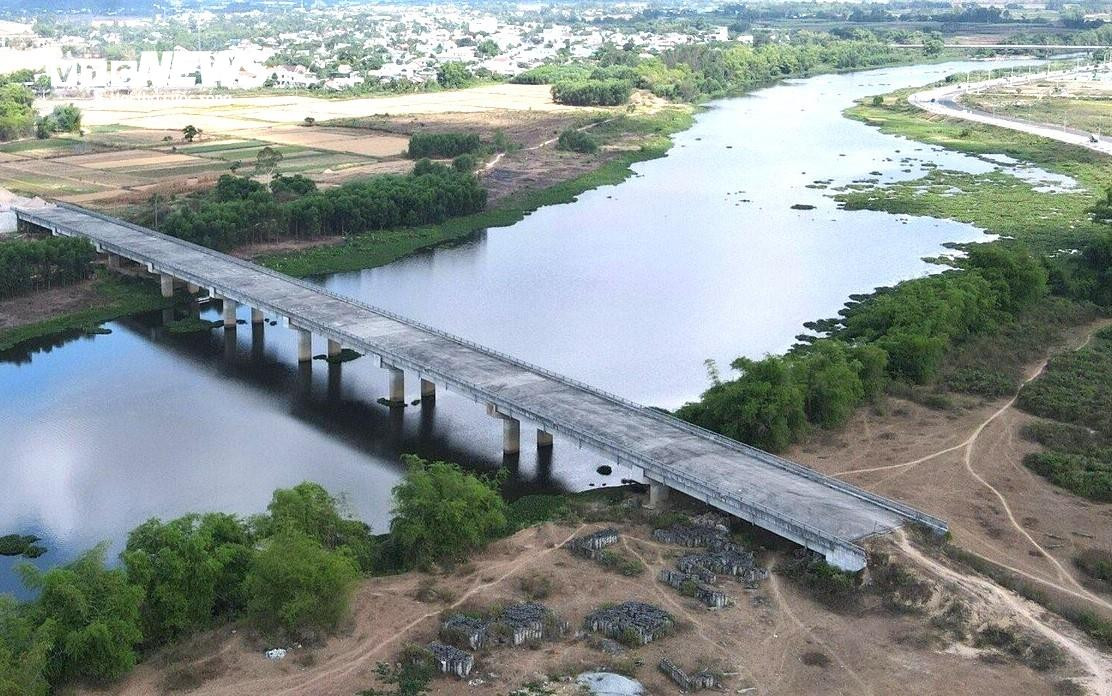 Việc công trình 