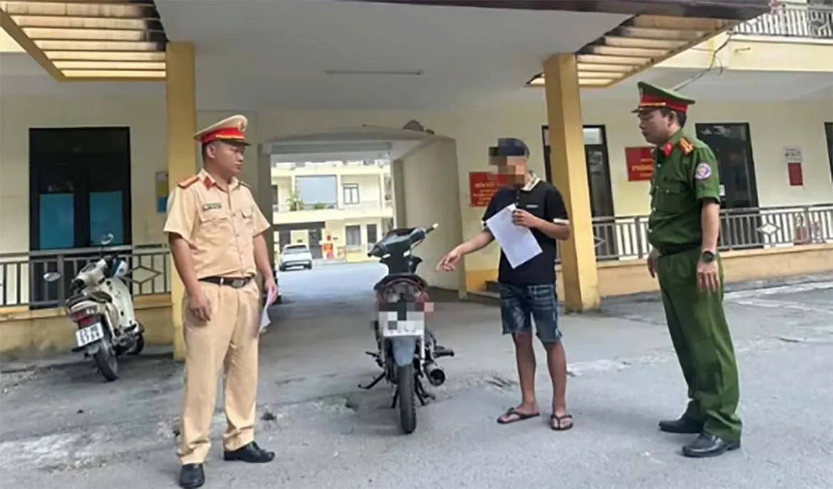  quai xe tu quay clip net po, danh vong dang tiktok gay phan no bi csgt xu ly hinh anh 2