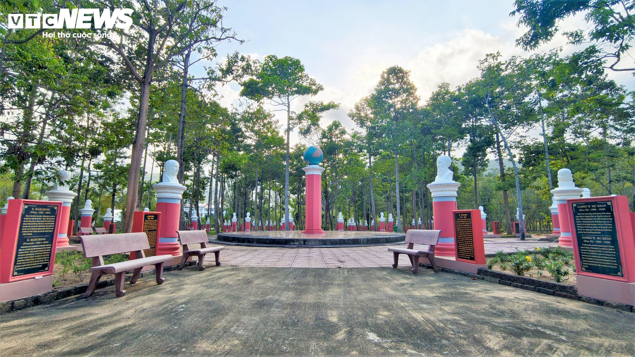 Điểm nhấn của làng phong Quy Hòa là 