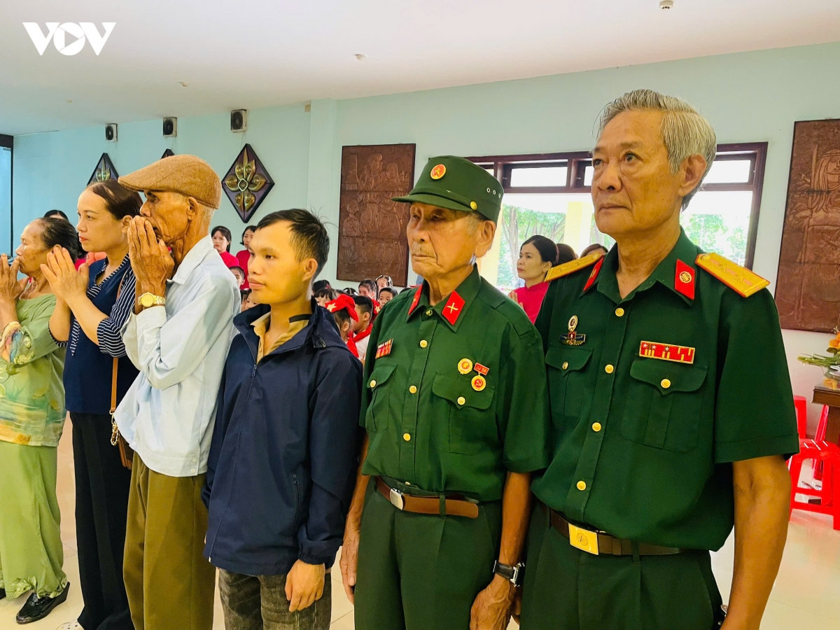 nhieu hoat dong y nghia ky niem 136 nam ngay sinh chu tich ho chi minh hinh anh 16