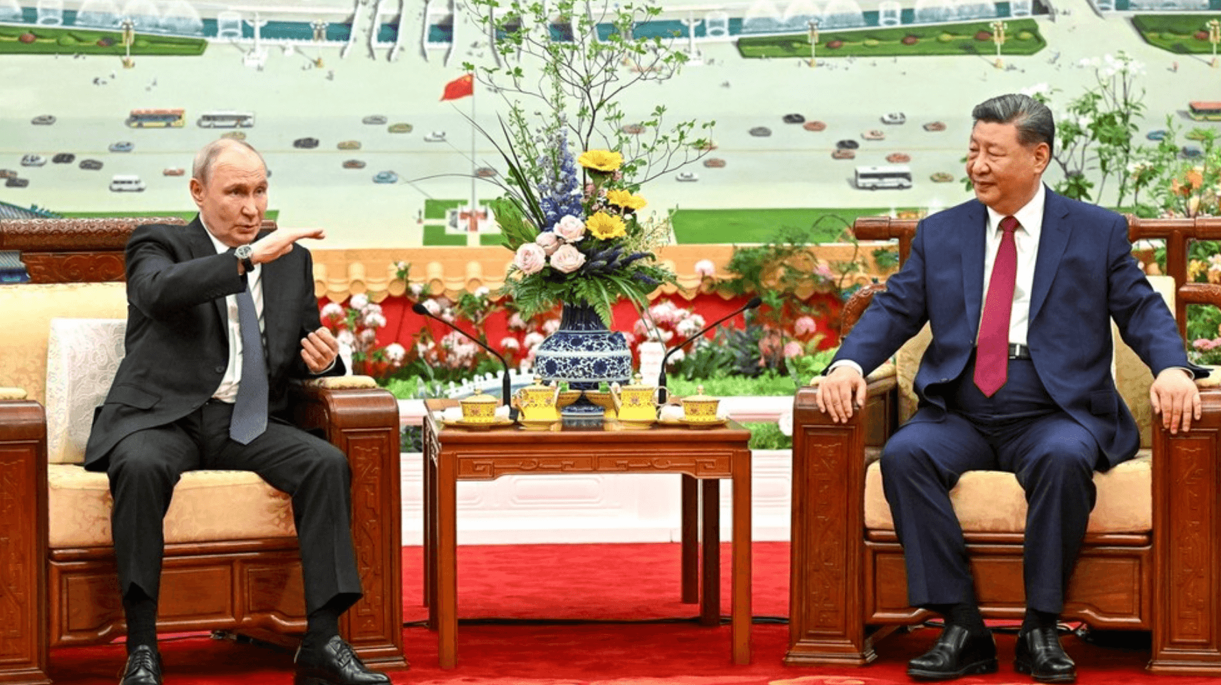 Tổng thống Nga Vladimir Putin và Chủ tịch Trung Quốc Tập Cận Bình.