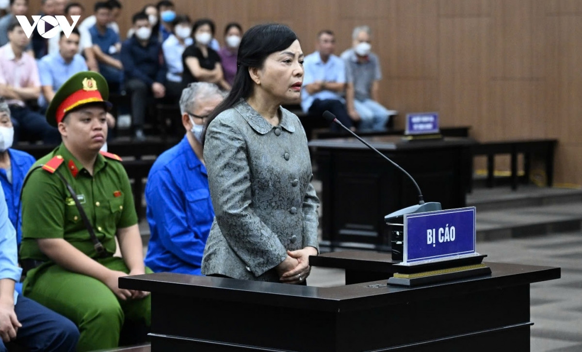 cựu bộ trưởng bộ y tế nguyễn thị kim tiến bị đề nghị mức án 5-6 năm tù hình ảnh 1 cuu bo truong bo y te nguyen thi kim tien bi de nghi muc an 5-6 nam tu hinh anh 1