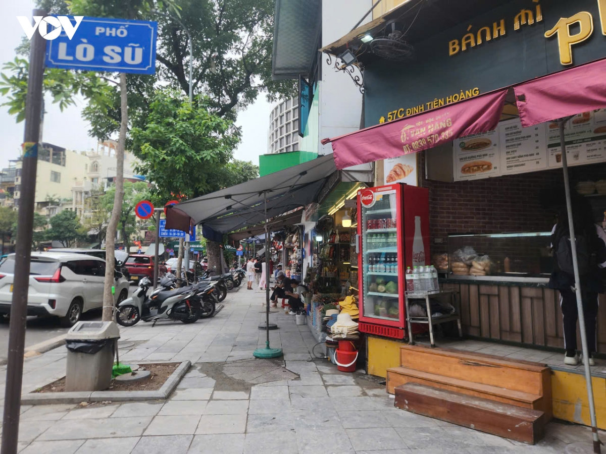 ha noi cho thue via he can co che minh bach, dat loi ich nguoi di bo len hang dau hinh anh 4