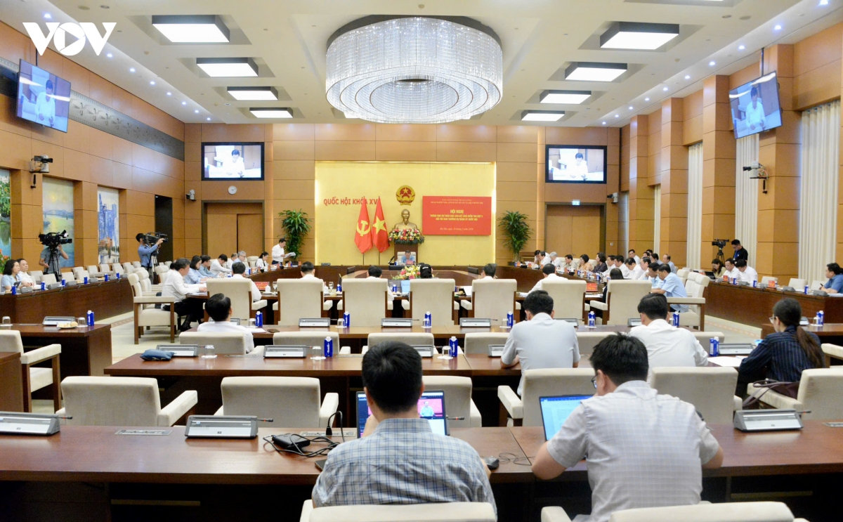tong bi thu, chu tich nuoc to lam lam viec voi ban thuong vu Dang uy quoc hoi hinh anh 4