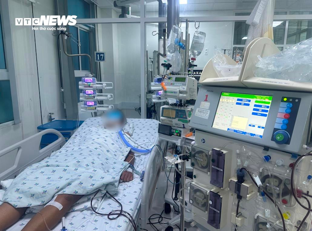 Trường hớp sốt xuất huyết nặng điều trị tại Bệnh viện Nhi Đồng Thành Phố. (Ảnh: BVCC)