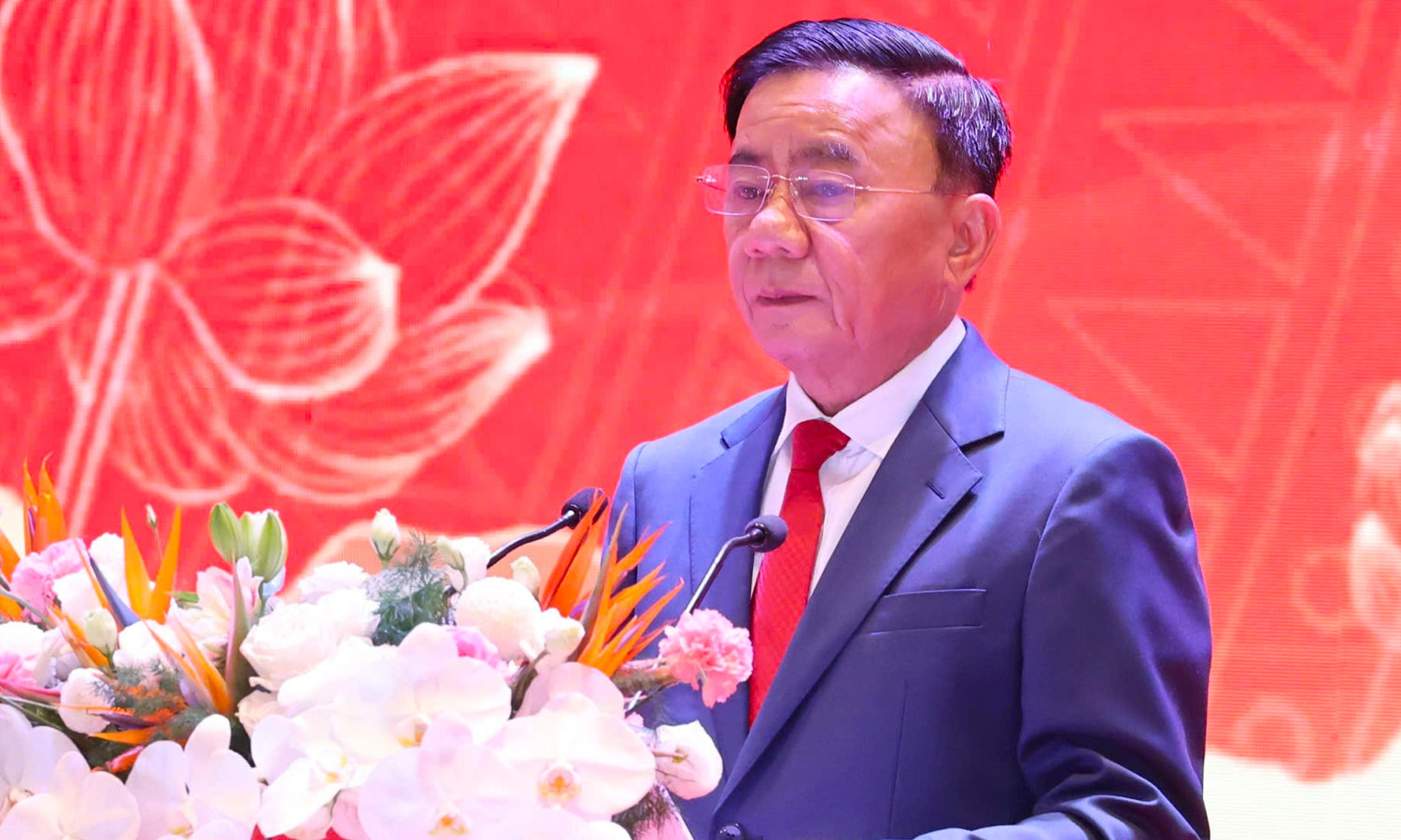 Thường trực Ban Bí thư Trần Cẩm Tú.