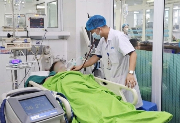 Người bệnh sốc nhiệt điều trị tại Bệnh viện Đa khoa Phú Thọ.