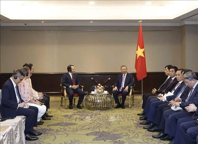 tổng bí thư, chủ tịch nước tô lâm tiếp lãnh đạo một số tập đoàn tại philippines hình ảnh 1 tong bi thu, chu tich nuoc to lam tiep lanh dao mot so tap doan tai philippines hinh anh 1