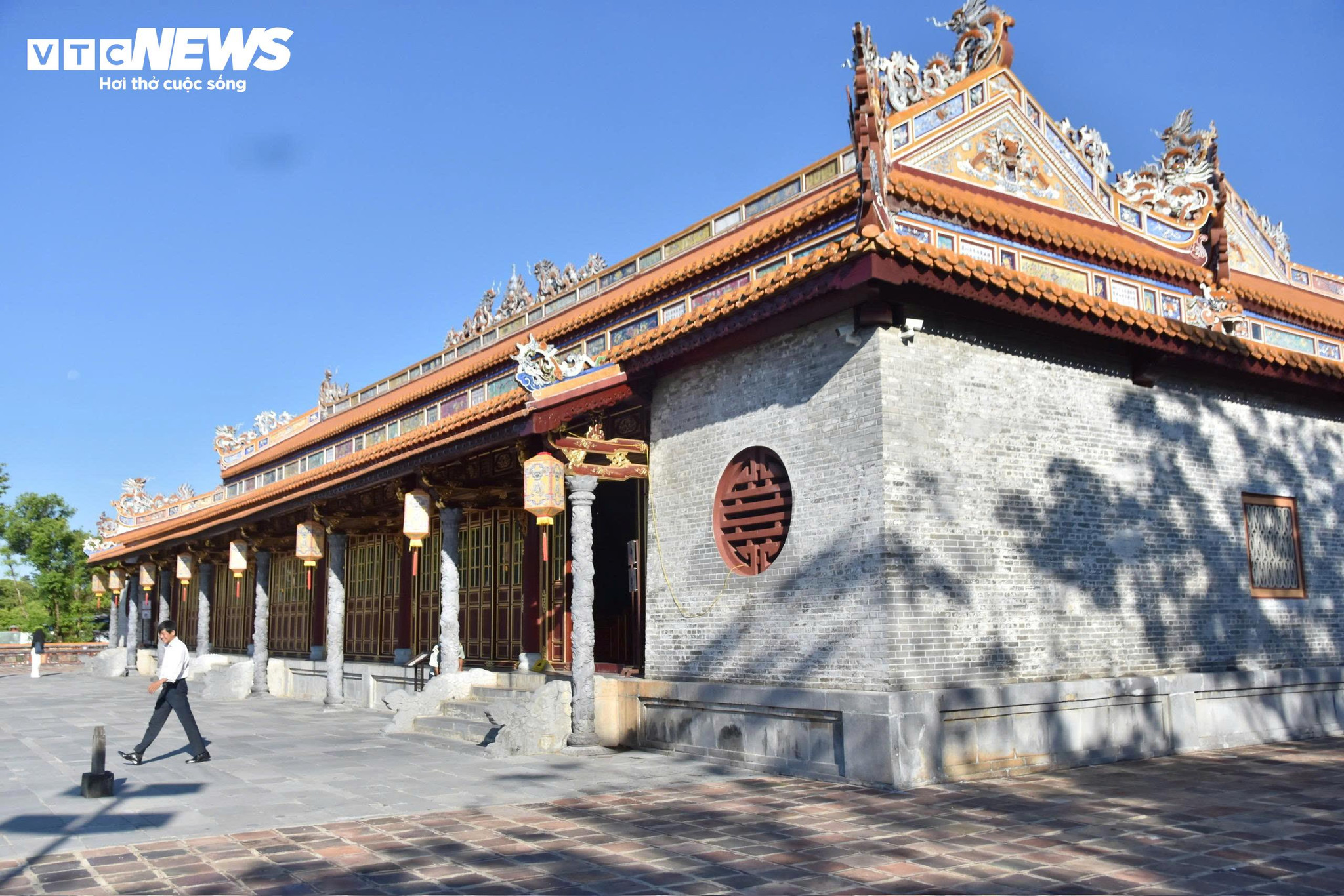 Sáng 4/10, lãnh đạo Trung tâm Bảo tồn di tích Cố đô Huế cho biết, công tác phục chế bảo vật quốc gia 