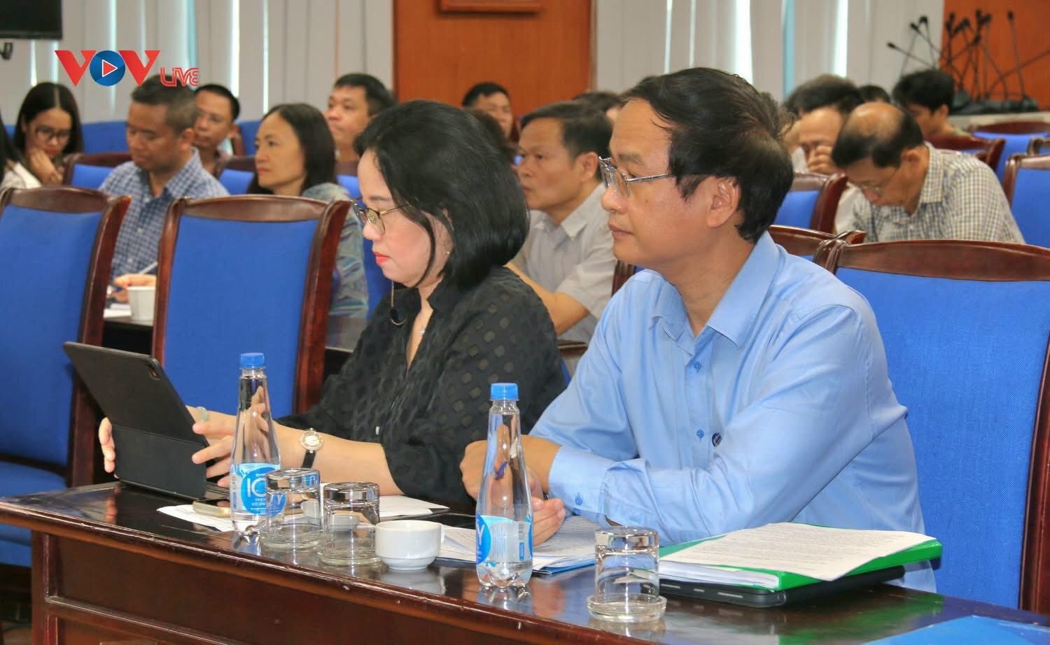 Ông Nguyễn Văn Chí, Phó Bí thư chuyên trách Đảng uỷ Đài Tiếng nói Việt Nam và các đại biểu dự hội nghị.