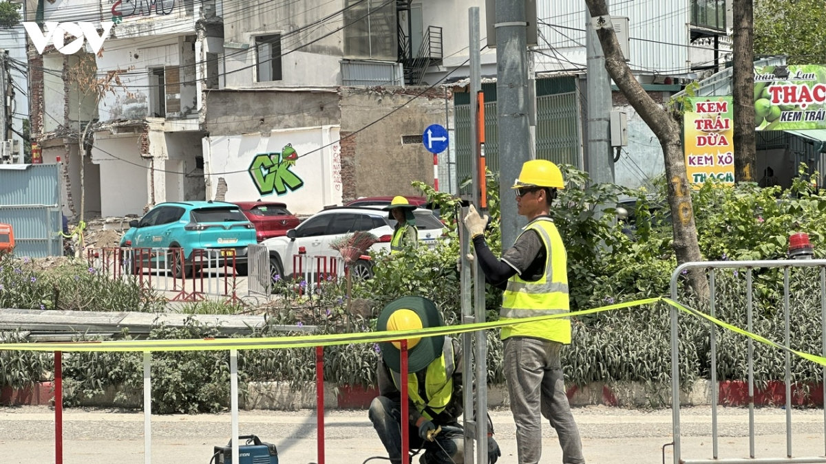 toan canh tuyen duong 7.200 ty dong, hinh thanh nhung diem trai nhua dau tien hinh anh 8