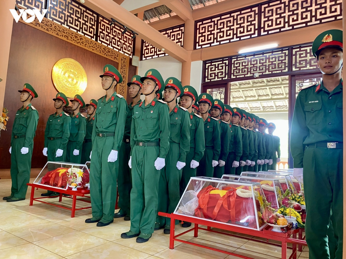 quy tap duoc 27 hai cot liet si tren dat campuchia mua kho 2025-2006 hinh anh 1