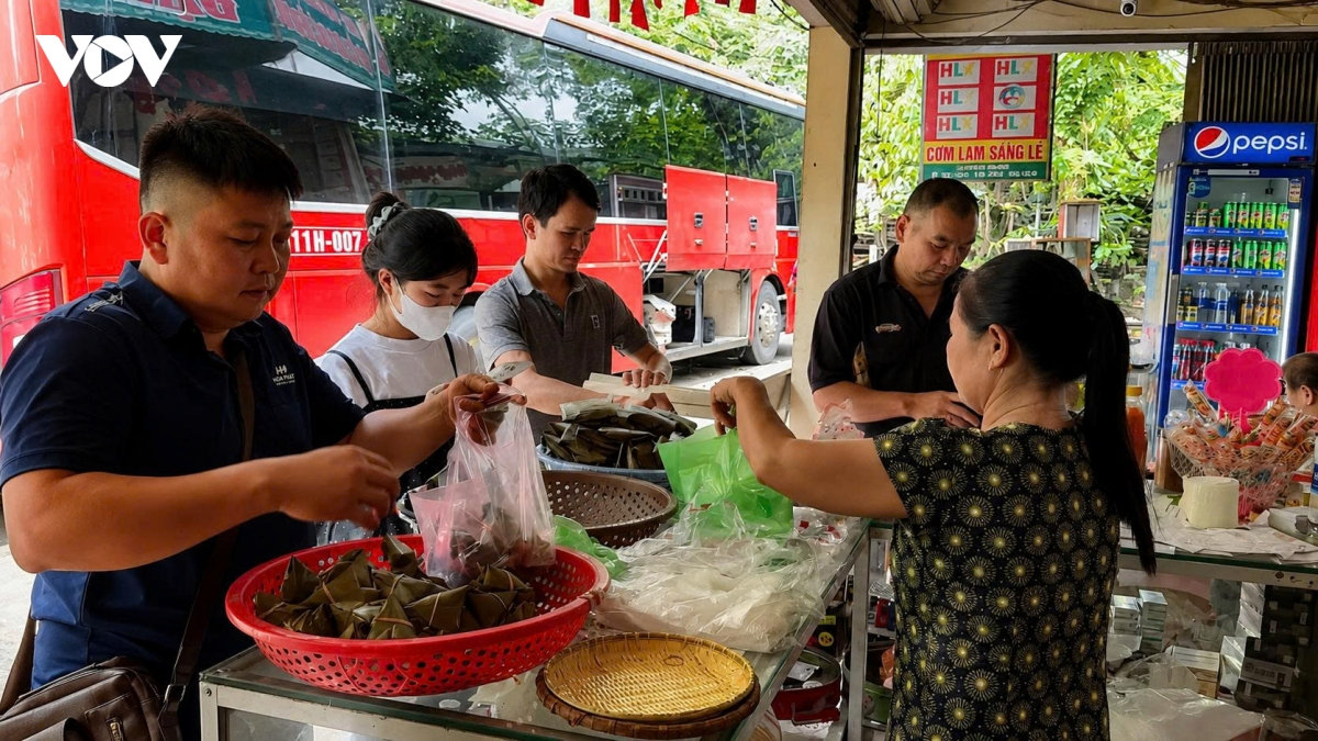 món bánh dân dã khiến du khách nhớ mãi khi đến tân kỳ, thái nguyên hình ảnh 1 mon banh dan da khien du khach nho mai khi den tan ky, thai nguyen hinh anh 1