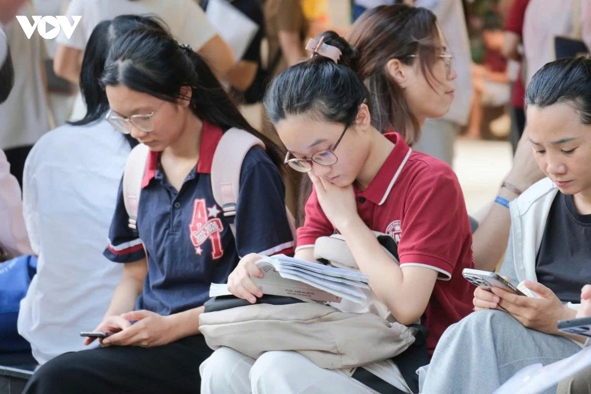 cuộc đua trường chuyên chọn học sinh năng khiếu hay những người luyện thi giỏi hình ảnh 3 cuoc dua truong chuyen chon hoc sinh nang khieu hay nhung nguoi luyen thi gioi hinh anh 3