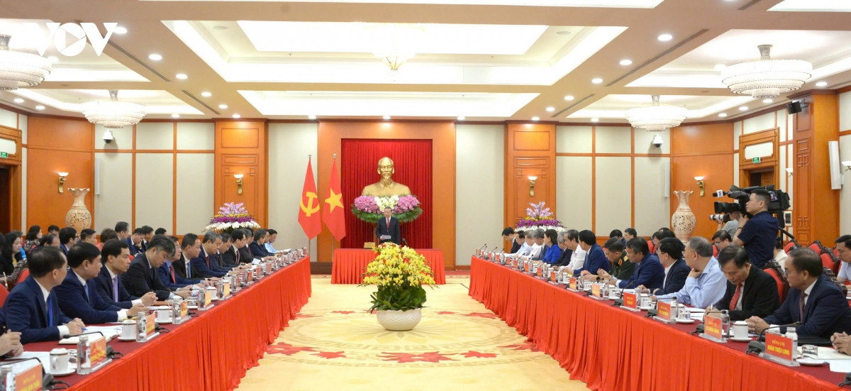 tổng bí thư, chủ tịch nước đặt yêu cầu nghiên cứu sâu hơn về chủ nghĩa xã hội hình ảnh 1 tong bi thu, chu tich nuoc dat yeu cau nghien cuu sau hon ve chu nghia xa hoi hinh anh 1