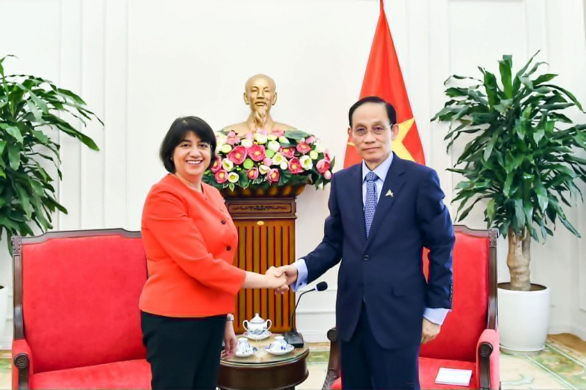 bộ trưởng bộ ngoại giao lê hoài trung tiếp quốc vụ khanh bộ ngoại giao anh hình ảnh 1 bo truong bo ngoai giao le hoai trung tiep quoc vu khanh bo ngoai giao anh hinh anh 1
